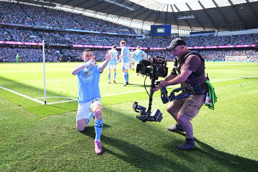 GN91Rz3XsAEjSLV 1 Manchester City claim fourth consecutive Premier League title after final day triumph