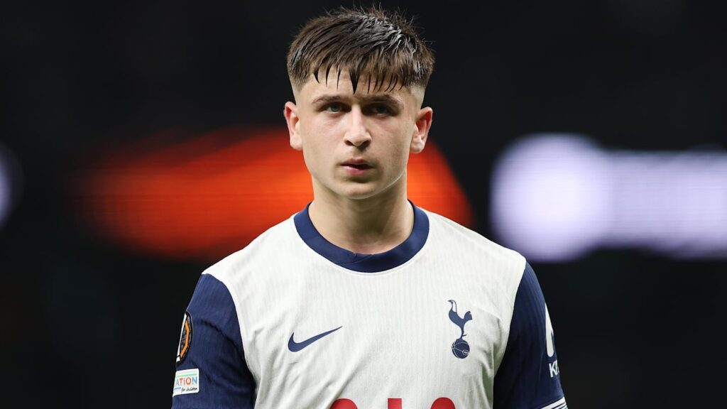 01jcnttdt9nbzdnhhcb2 Tottenham wonderkid responds to Neymar comparisons