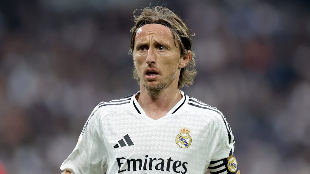 01jcx504qeddjgbn6y6e Luka Modric sent emotional transfer plea by club manager