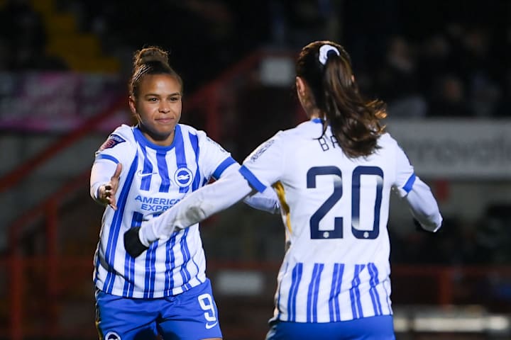 Nikita Parris, Bruna Vilamala