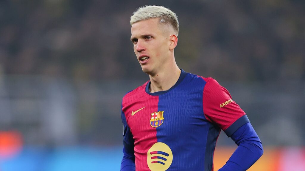 01jh3xe0qar7xenham5w Barcelona granted temporary permission to re-register Dani Olmo