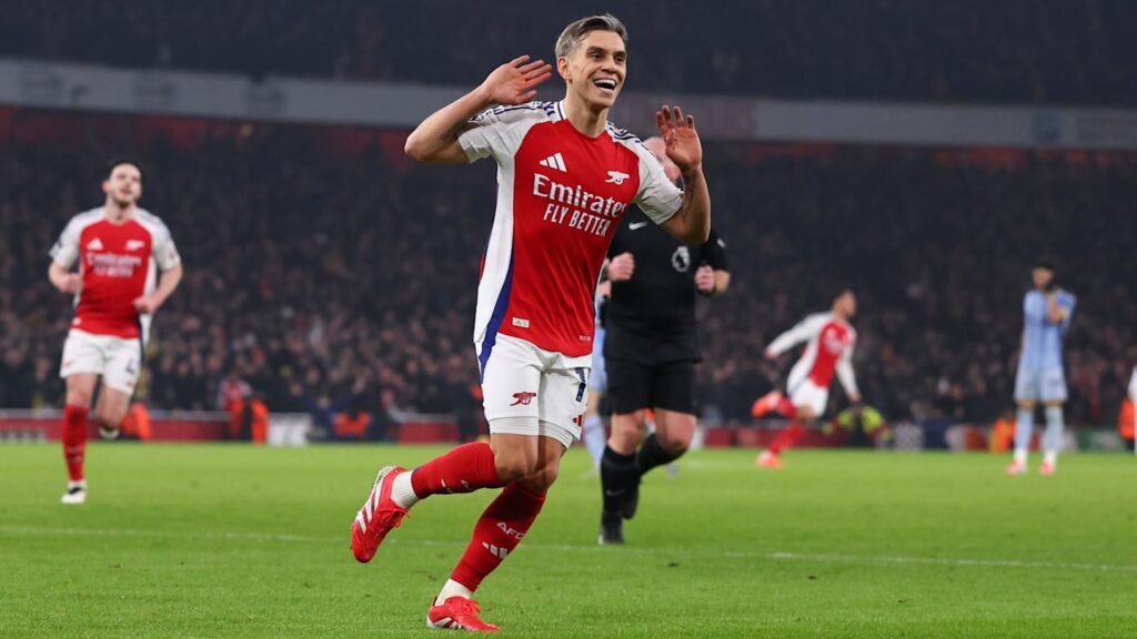 01jhnyt7y6g2kqaj9h2a Match report & talking points from chaotic North London Derby