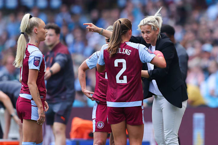 Carla Ward, Alisha Lehmann, Sarah Mayling