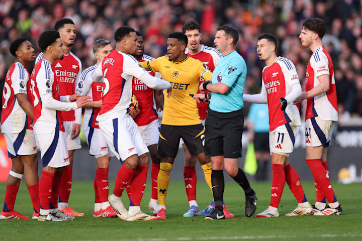 Michael Oliver, Myles Lewis-Skelly, Nelson Semedo