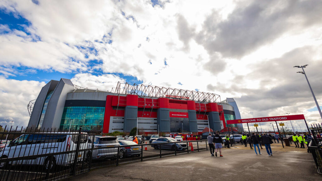 01jjhpt6tgdwqdzzv65t Man Utd's record-breaking stadium plans backed by UK government